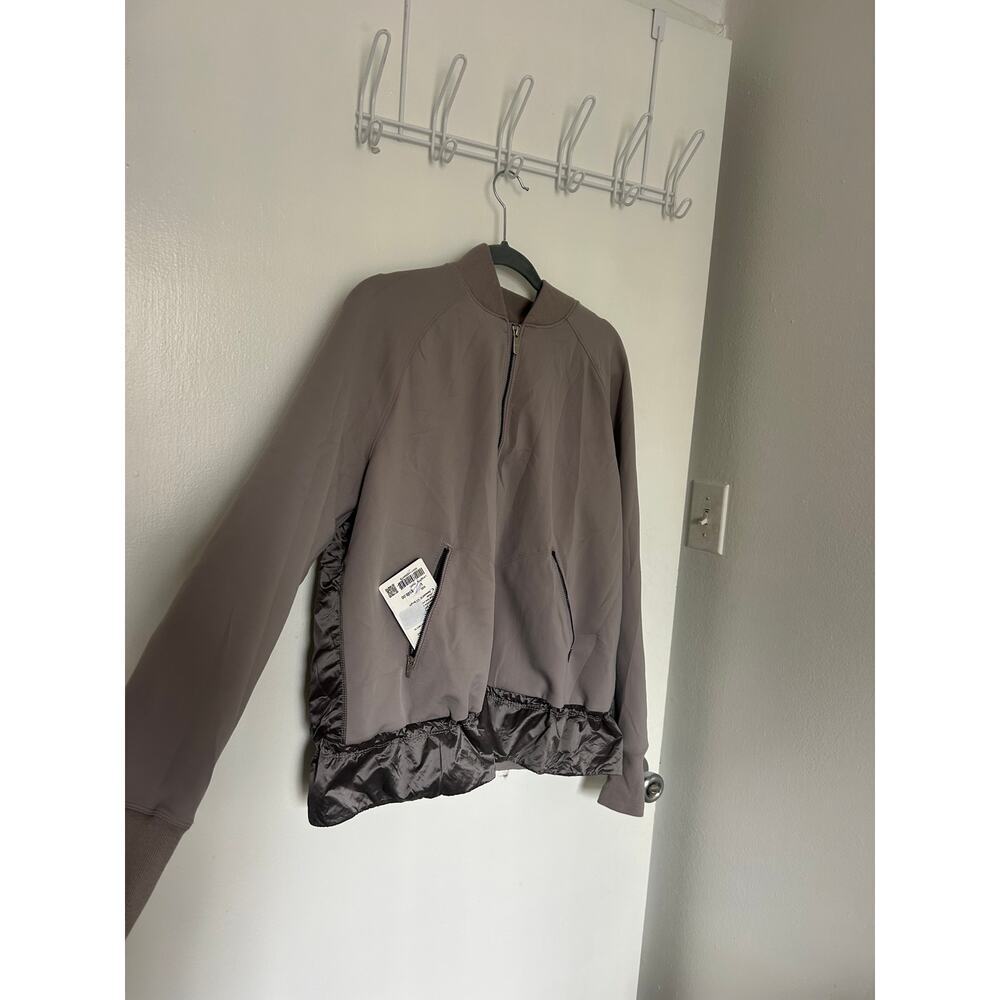 Lululemon Swept Along Jacket - Picture 5 of 7